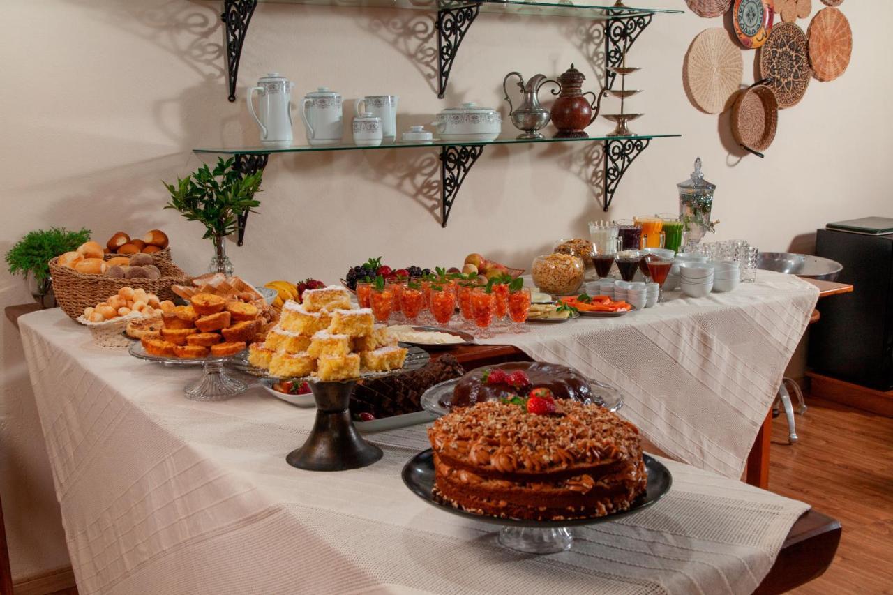 Pousada Vila 505 Канела Екстериор снимка