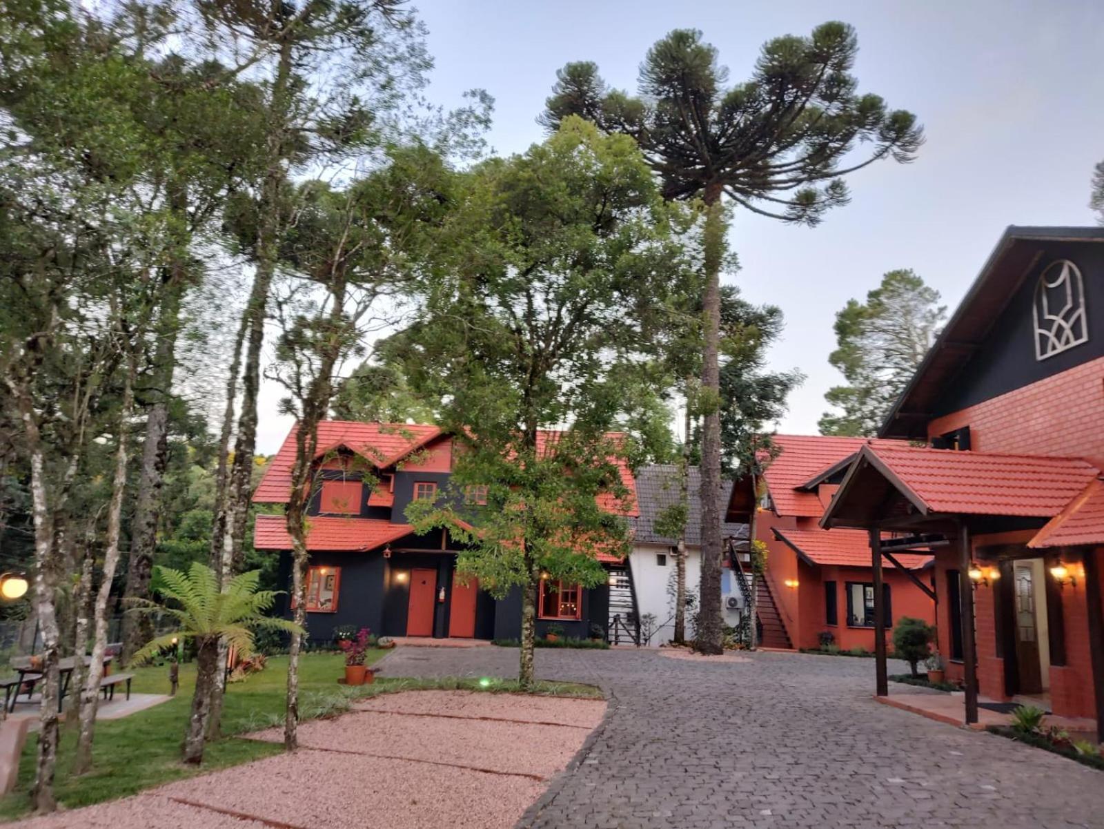 Pousada Vila 505 Канела Екстериор снимка